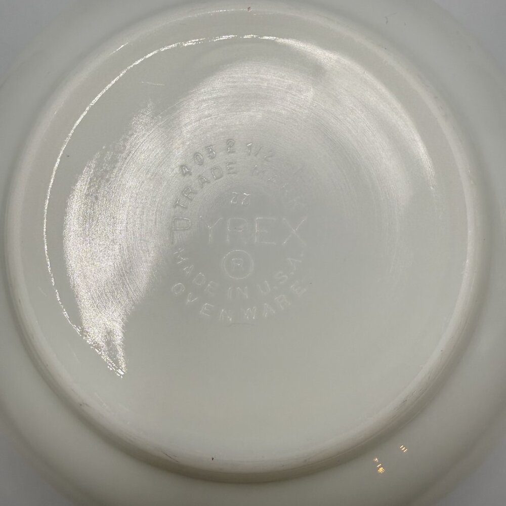 Vintage Pyrex Amish Butter Print 403 Bowl - Picture 7 of 8
